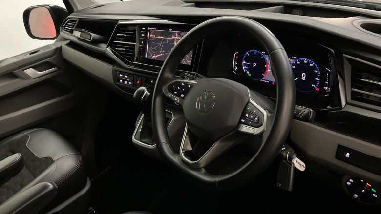 Volkswagen Transporter T32 Swb Diesel Special Edition 2.0 BiTDI 204 Sportline Black Ed Kombi Van DSG